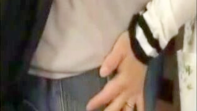 Asians Housewife Secret Affair Gets Exposed and Punished