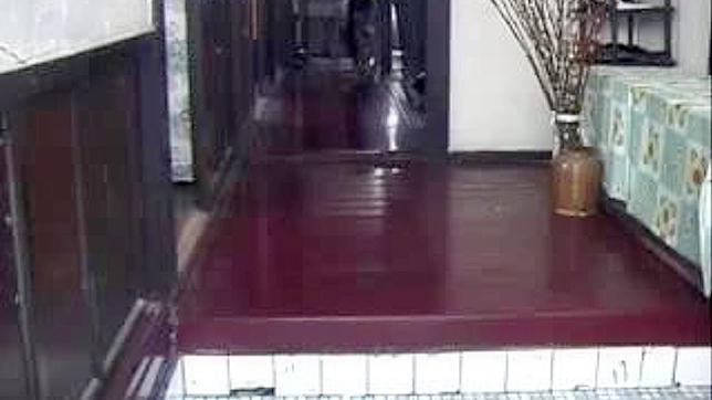 Milf Housewife Secret Cleaning Ritual Leaves Her Wet and Ready