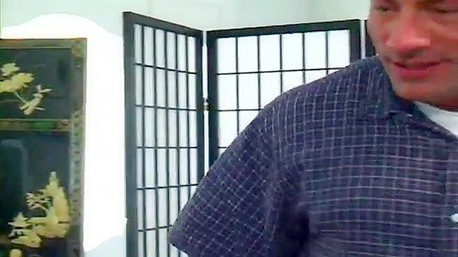 Insane White Dude Mammoth-ing Japanese Ass for Ultimate XXX Pleasure!