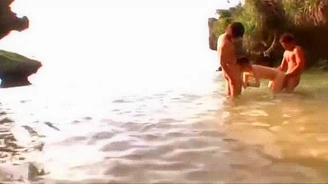 Japanese slut Miu Fujisawa in Crazy Beach, Outdoor JAV