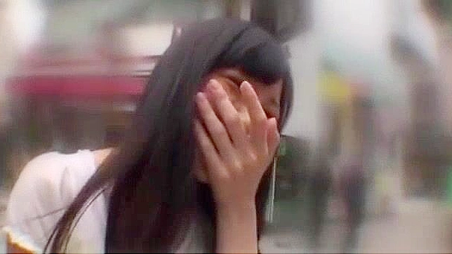 Japanese Girl Masturbates Outdoors in Incredible JAV Clip