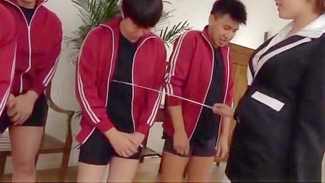 JAV Siren Ogata Runa Gets Bukkake Surprise in Stockings