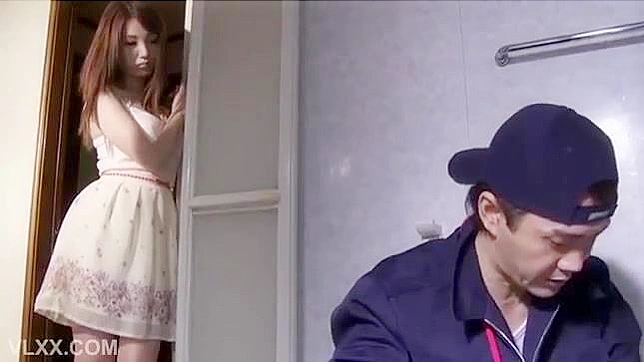 Japanese Amateur Gets Fucked by a Horny Postman - Hot HD Sex Video