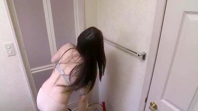 Hunk Craves Girlfriend’s Body, Cunt Craving Fun Ensues