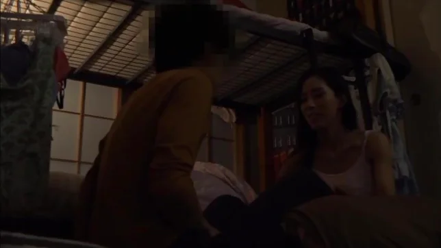 Lucky Asian stud gets his pole deep in hot babes wet cunt