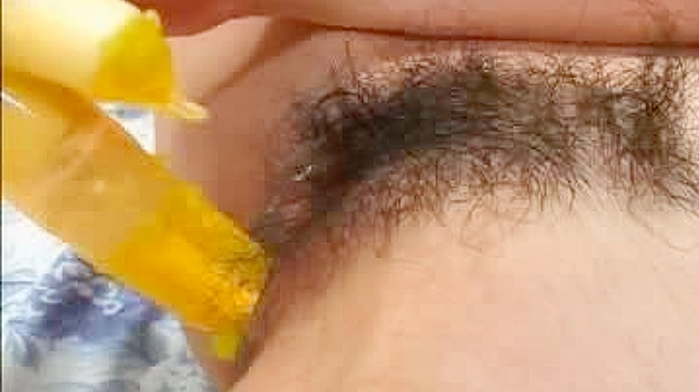 Horny Asian teen drills her cunt with a dildo